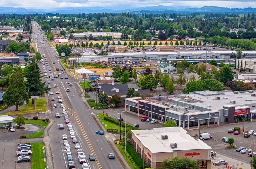 11710-12010 NE Fourth Plain Blvd, Vancouver, WA for lease - Building Photo - Image 3 of 9