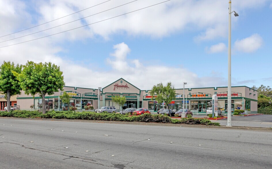 17735-17685 Hesperian Blvd, San Lorenzo, CA à louer - Photo du bâtiment - Image 3 de 4