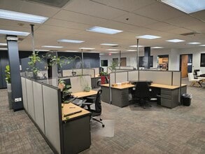 402-408 E Huntington Dr, Monrovia, CA à louer Photo intérieure- Image 1 de 4