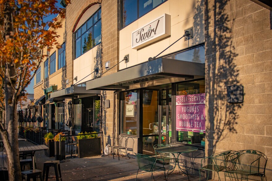 7726 Center Blvd SE, Fall City, WA à louer - Photo du bâtiment - Image 2 de 9