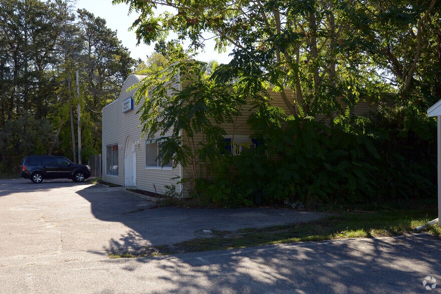 2741 Cranberry Hwy, Wareham, MA à vendre - Photo du bâtiment - Image 3 de 10