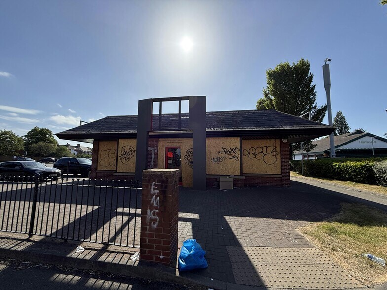 177 Beverley Rd, Hull à louer - Photo du bâtiment - Image 2 de 2