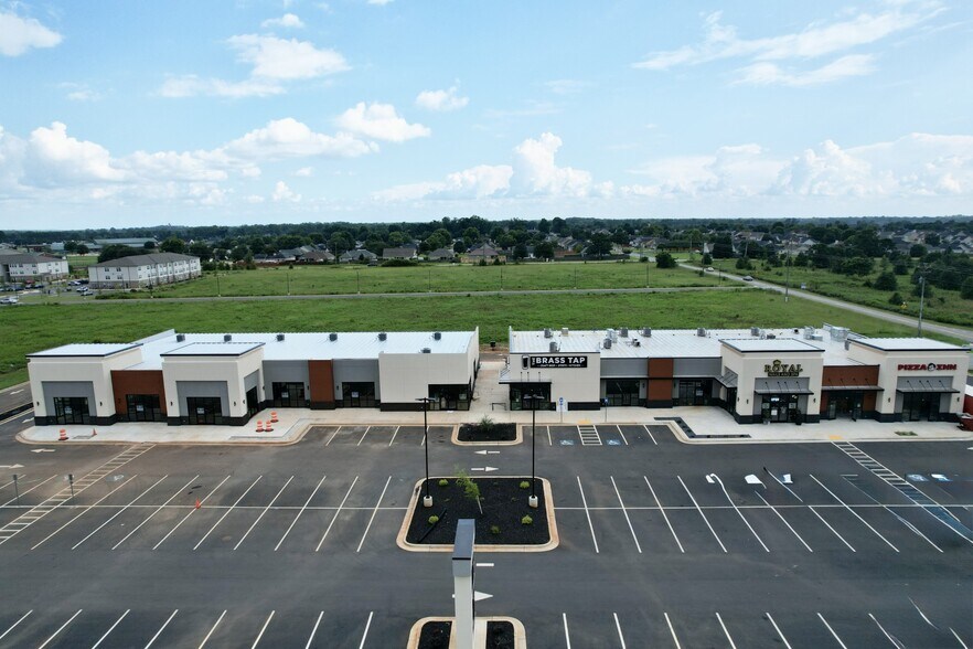 3151 Russell Pky, Warner Robins, GA à louer - Photo du bâtiment - Image 1 de 7