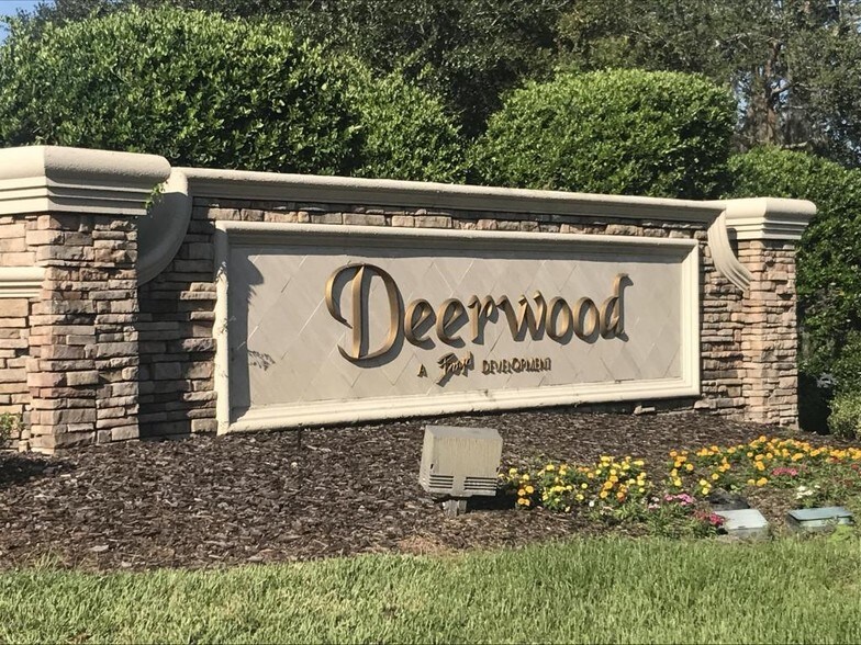 1720 SE 16th Ave, Ocala, FL à louer - Photo du bâtiment - Image 3 de 3