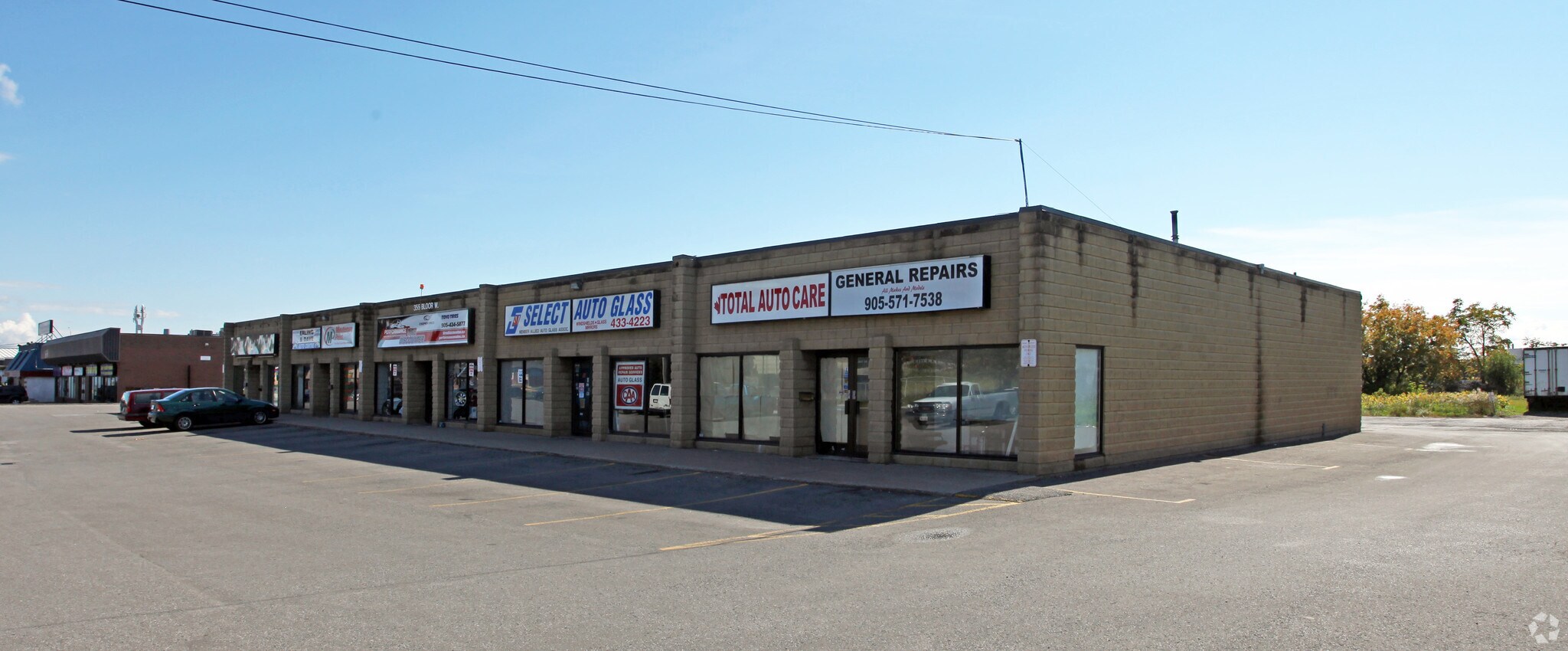 355 Bloor St W, Oshawa, ON for sale Primary Photo- Image 1 of 1