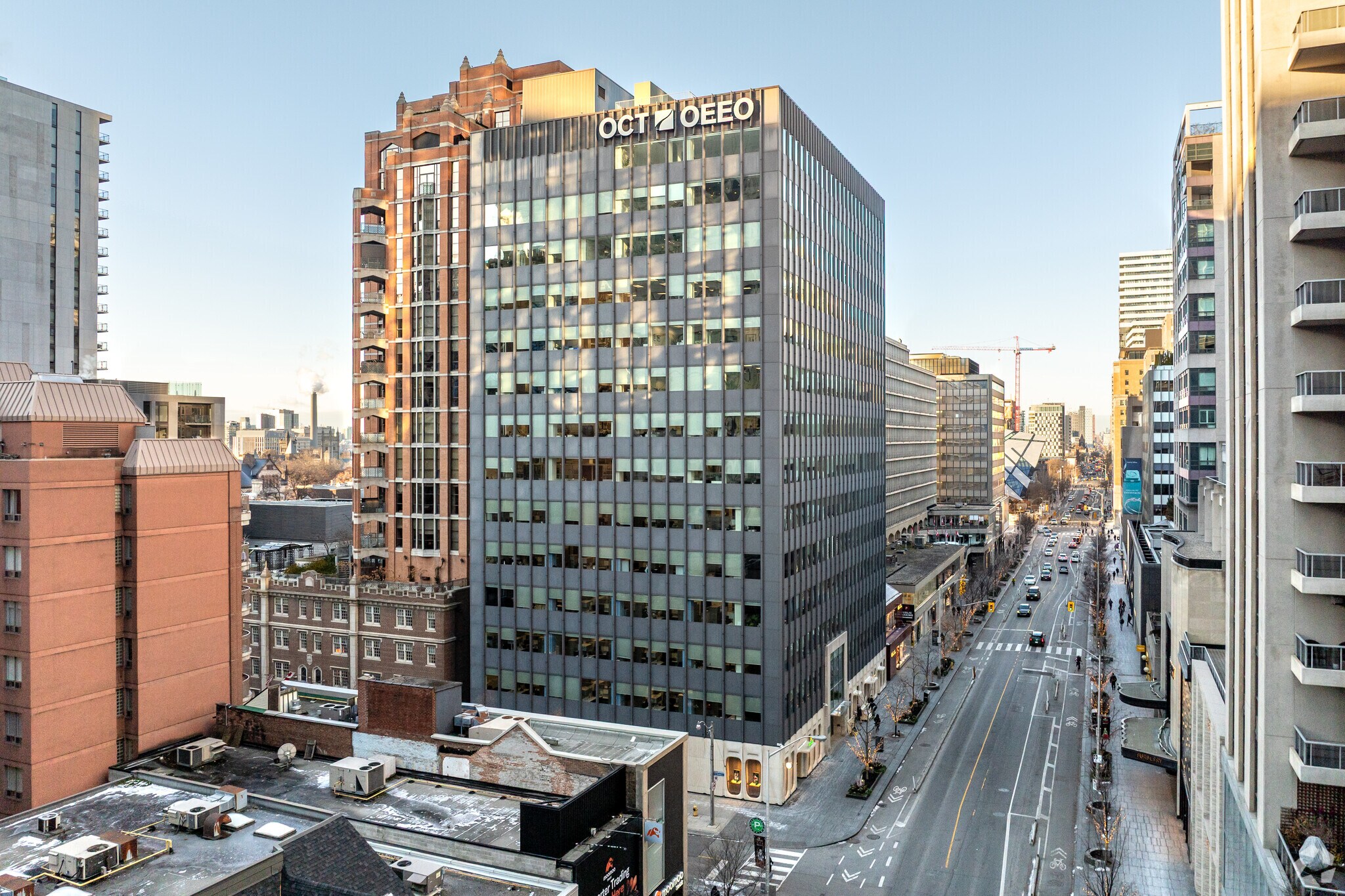 101 Bloor St W, Toronto, ON à vendre Photo principale- Image 1 de 1