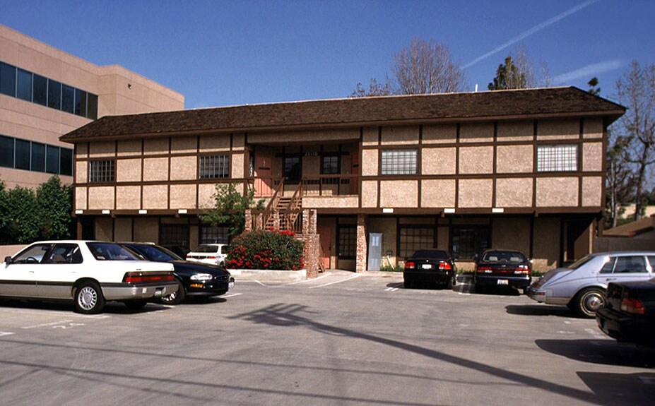 22110 Clarendon St, Woodland Hills, CA for lease - Other - Image 2 of 10