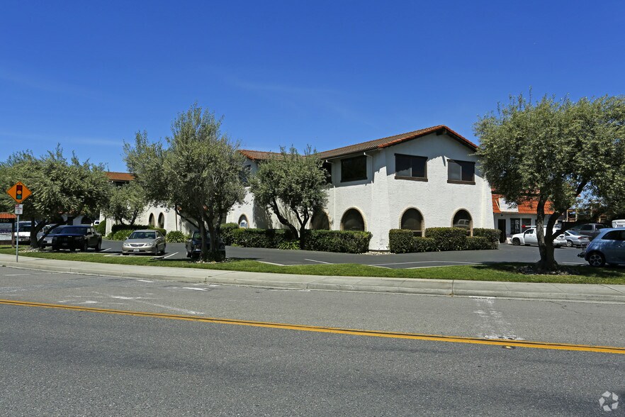 740 Camden Ave, Campbell, CA à vendre - Photo principale - Image 1 de 19