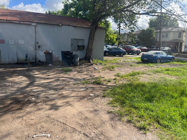 6946 Liverpool st, Houston, TX à louer - Photo du bâtiment - Image 2 de 4
