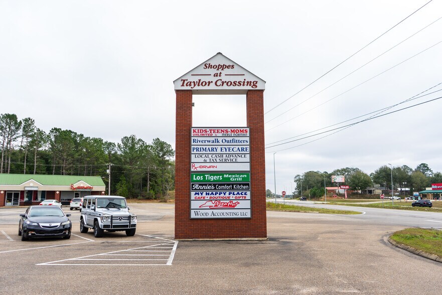 949 Alabama Highway 203, Elba, AL à louer - Photo du bâtiment - Image 2 de 11