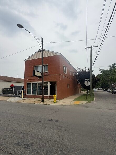 2300 Ford Ave, Wyandotte, MI à vendre - Photo du bâtiment - Image 1 de 7