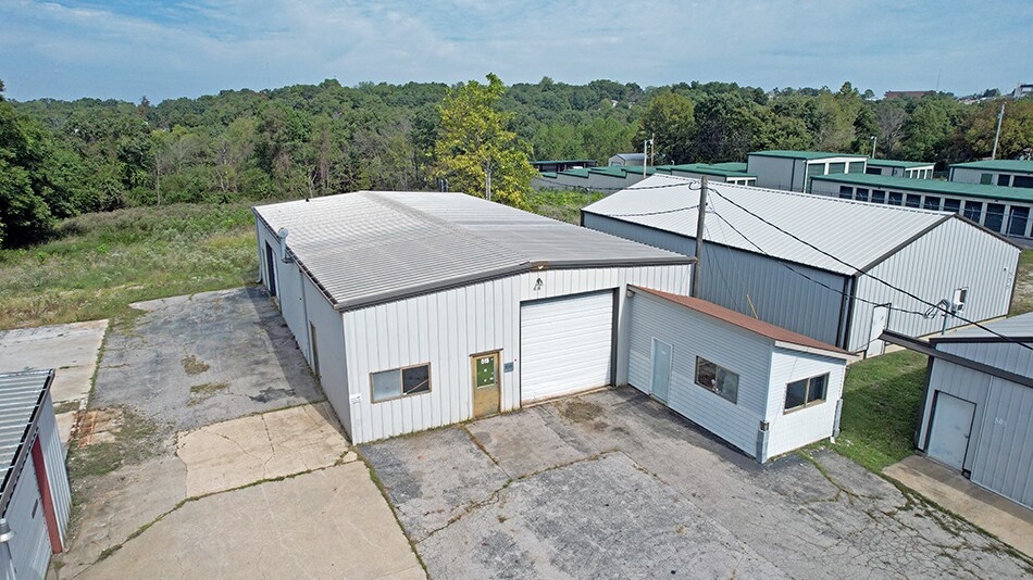 505-515 W 54 hwy, Camdenton, MO à vendre - Photo du bâtiment - Image 3 de 4