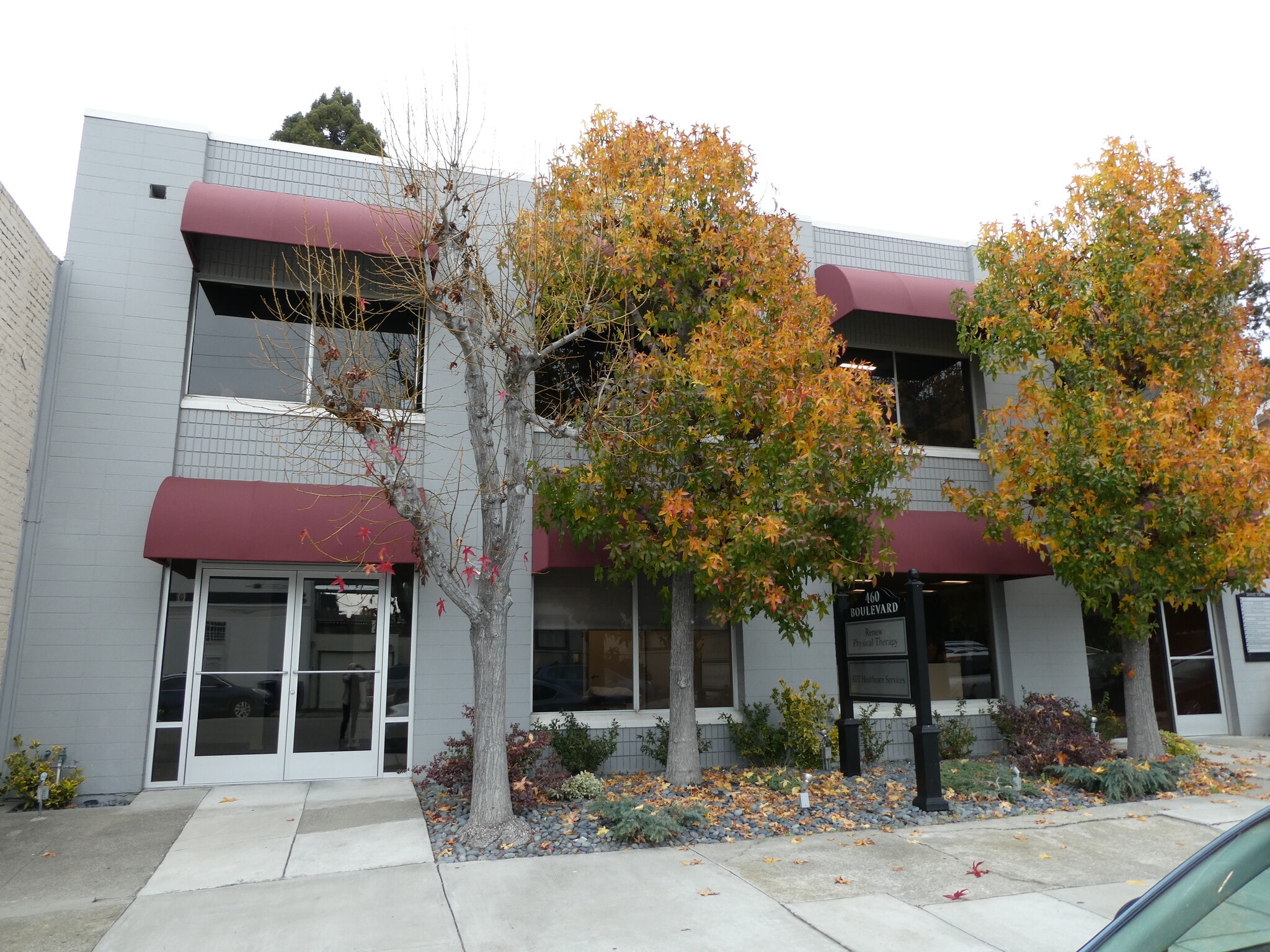 460 Boulevard Way, Oakland, CA for lease Interior Photo- Image 1 of 13