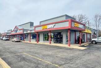 Plus de détails pour 921-925 E Roosevelt Rd, Wheaton, IL - Bureau/Commerce de détail à louer