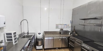 1-9 Jaxons Ct, Wigan for lease Interior Photo- Image 2 of 5