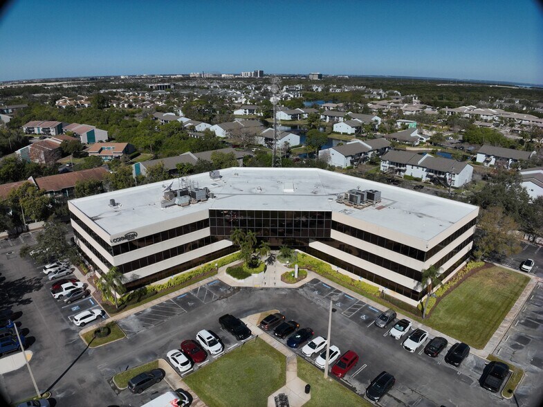 11300 4th St N, Saint Petersburg, FL à louer - Communauté Matterport - Image 2 de 10