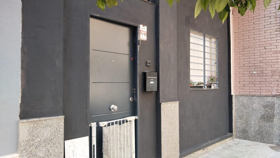 Commerce de détail dans Mairena del Aljarafe, Sevilla à vendre - Photo du bâtiment - Image 3 de 11