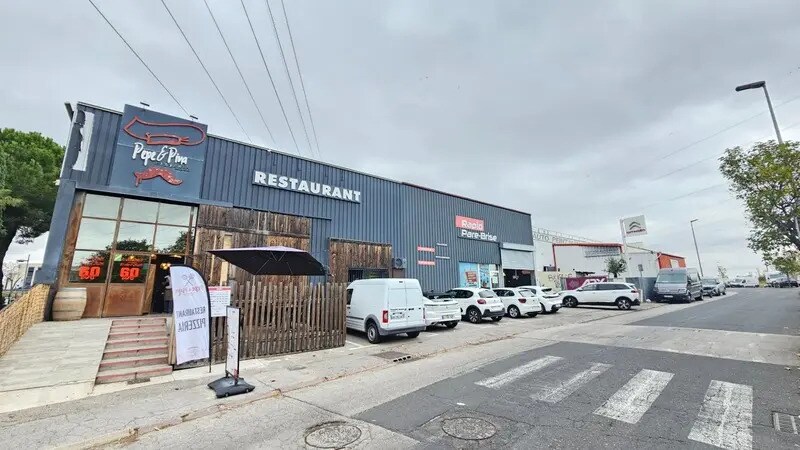 Local d'activités dans Saint-Jean-de-Védas à vendre - Photo du bâtiment - Image 1 de 4