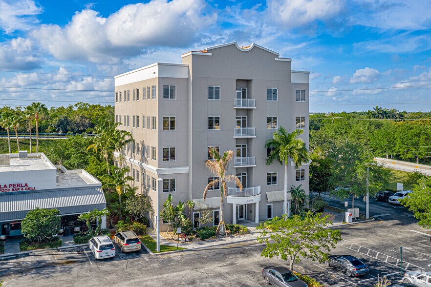 1398 SW 160th Ave, Weston, FL à louer - Photo du bâtiment - Image 2 de 25