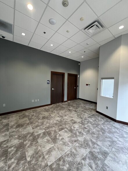 2980 E Coliseum Blvd, Fort Wayne, IN à louer - Photo du bâtiment - Image 2 de 9