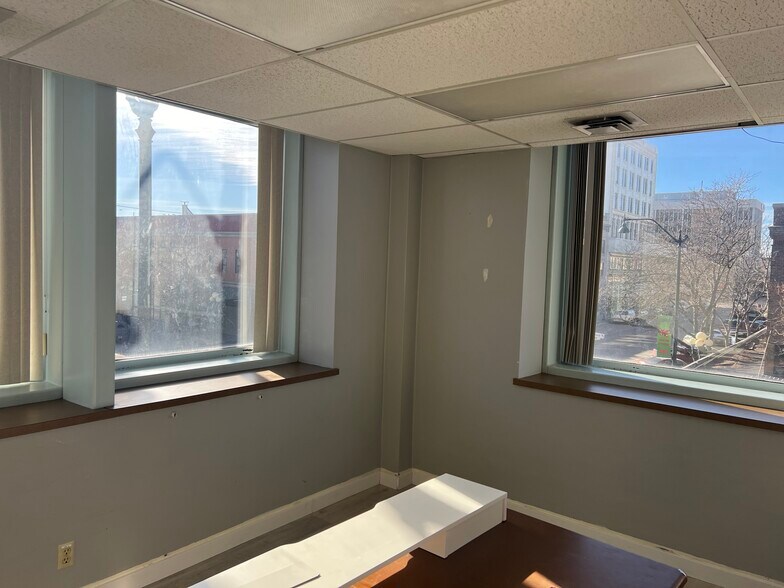 501 Central Ave, Great Falls, MT à louer - Photo intérieure - Image 2 de 5