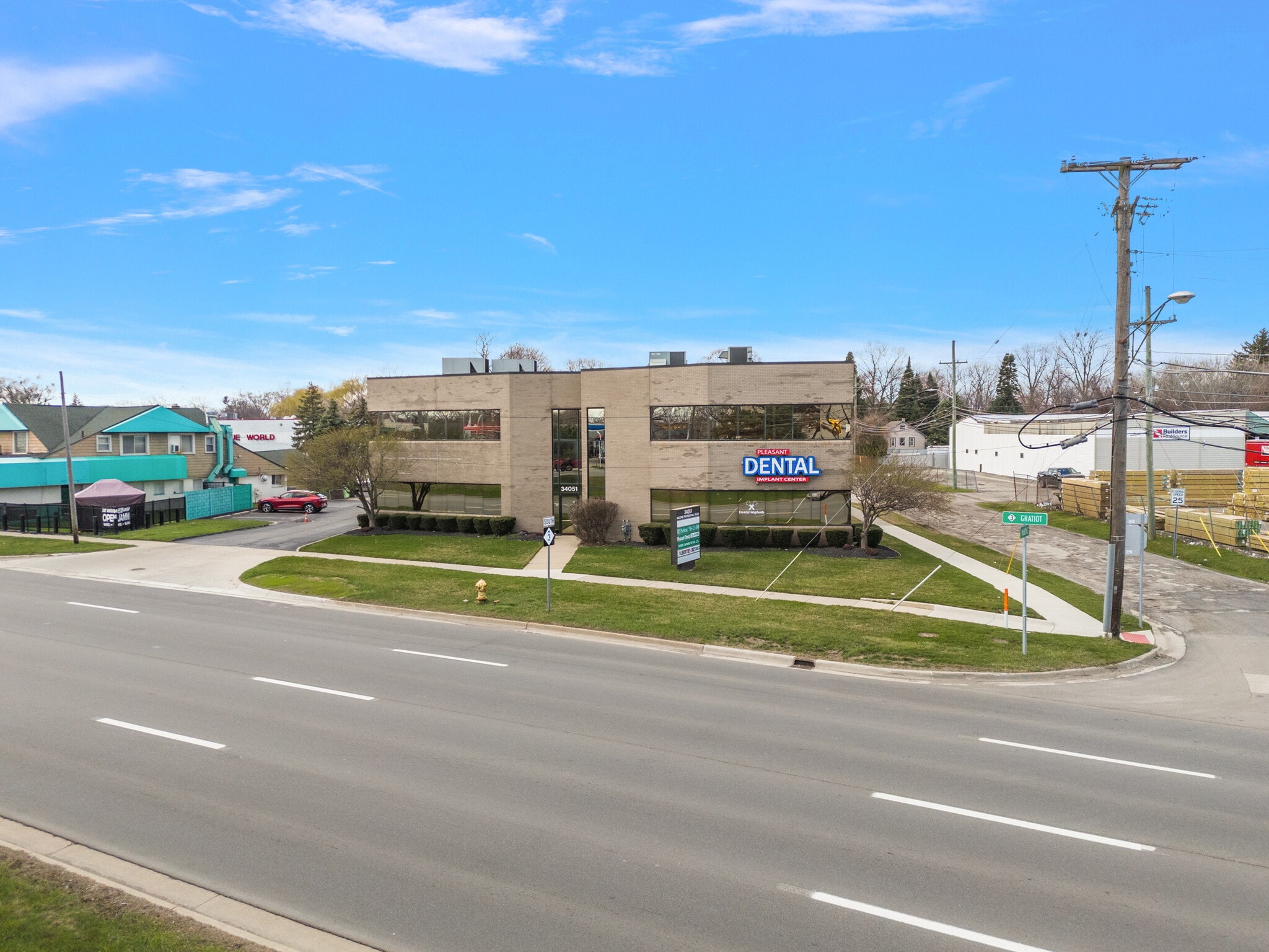 34051 S Gratiot Ave, Clinton Township, MI for lease Building Photo- Image 1 of 5