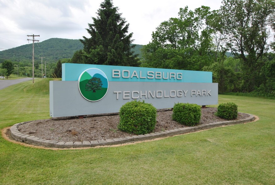 171 Technology Dr, Boalsburg, PA à vendre - Photo du bâtiment - Image 1 de 4