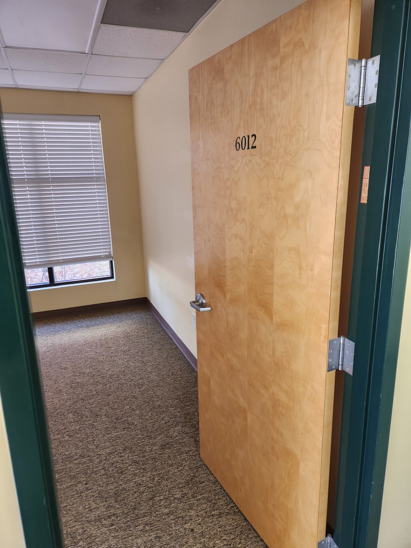 302 Davis Grove Cir, Cary, NC for lease Interior Photo- Image 1 of 4