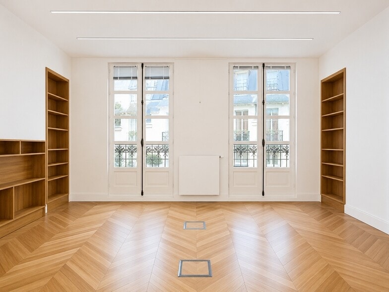 24 Rue De Caumartin, Paris for lease - Interior Photo - Image 3 of 10