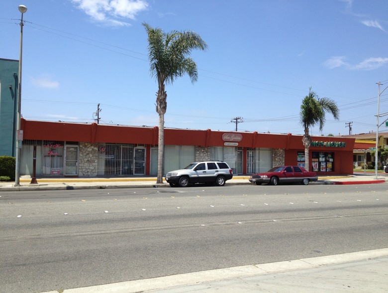 13901-13915 Van Ness Ave, Gardena, CA for lease - Primary Photo - Image 1 of 15