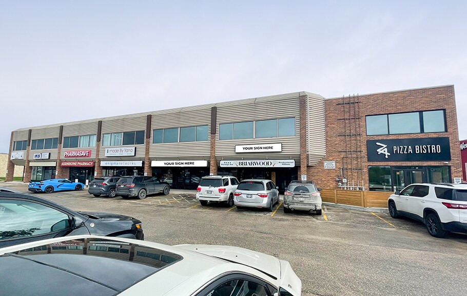3111 Portage Av, Winnipeg, MB à vendre Photo du bâtiment- Image 1 de 1