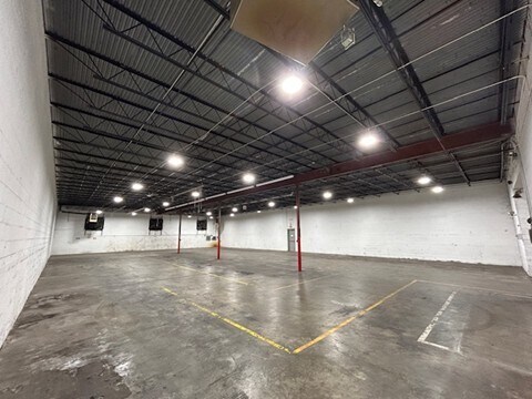 402 Aberdeen Rd, Hampton, VA for lease Interior Photo- Image 1 of 1