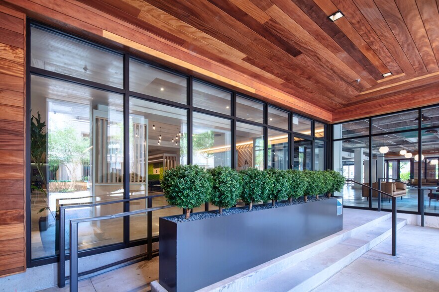 150 N Orange Ave, Orlando, FL à louer - Photo intérieure - Image 1 de 6