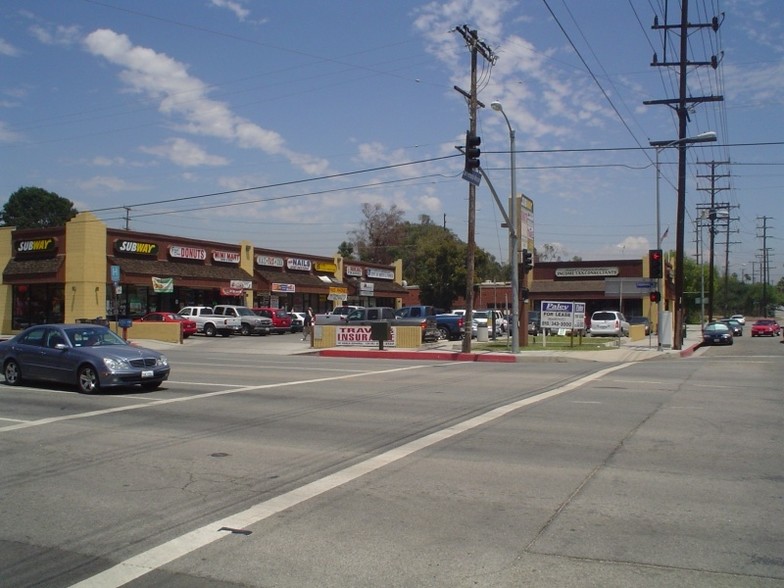 11100 Sepulveda Blvd, Mission Hills, CA for lease - Building Photo - Image 3 of 10