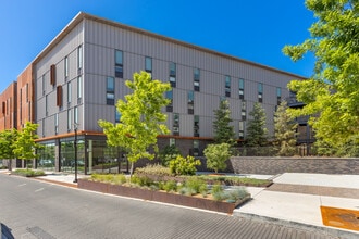 1575-1595 California St, Redding, CA for lease Building Photo- Image 1 of 11