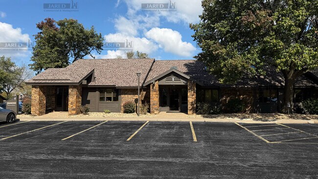 More details for 1200 E Woodhurst Dr, Springfield, MO - Office for Sale