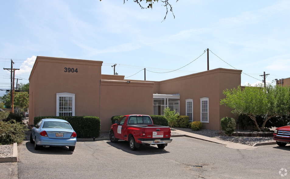 3904 Carlisle Blvd NE, Albuquerque, NM à vendre - Photo principale - Image 1 de 1