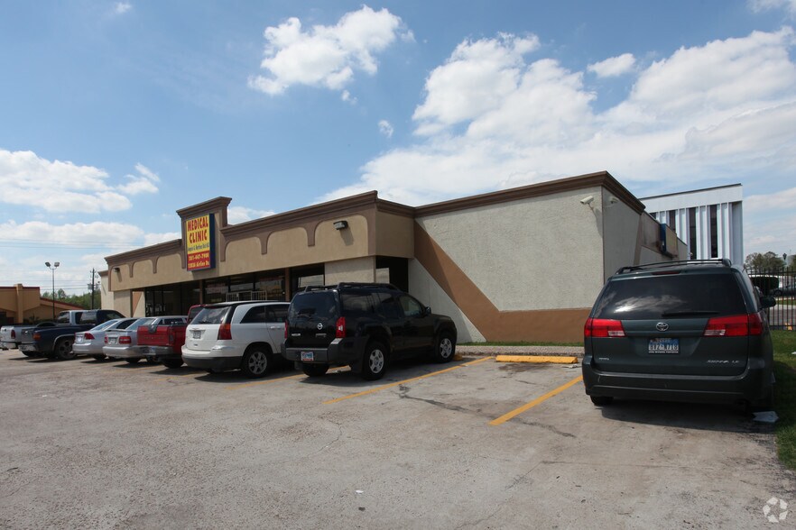 12036 Airline Dr, Houston, TX for sale - Building Photo - Image 2 of 4