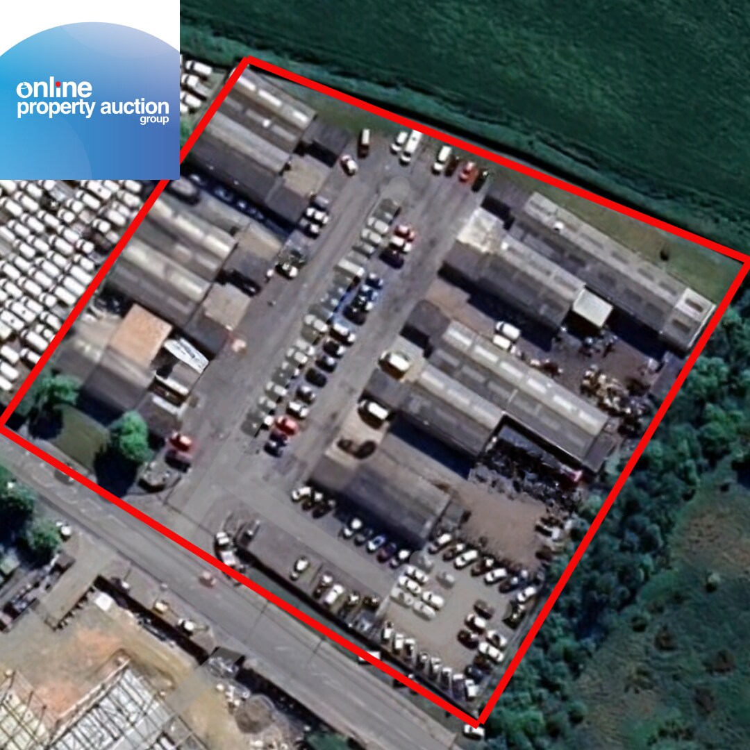 10 Units Mosshall Industrial Estate portfolio of 4 properties for sale on LoopNet.ca Primary Photo- Image 1 of 11