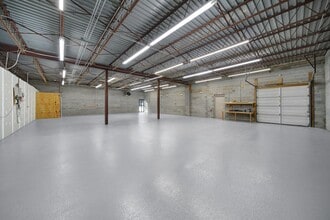 656 Matthews Mint Hill Rd, Matthews, NC à louer Photo intérieure- Image 1 de 4