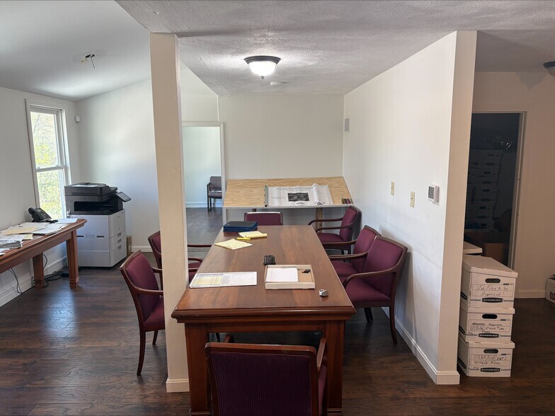 55 Andy St, Providence, RI à vendre - Photo du bâtiment - Image 3 de 4