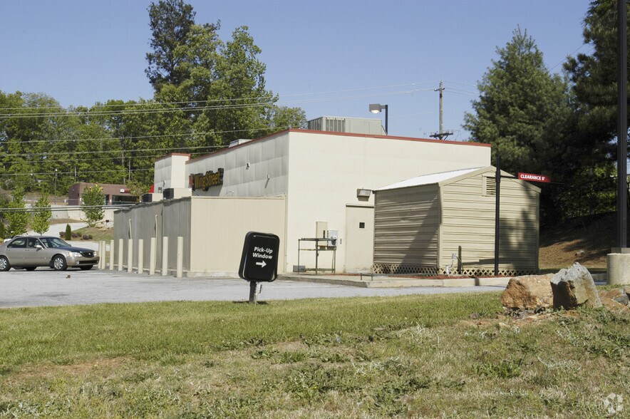 452 S Deshon Rd, Lithonia, GA à louer - Photo du bâtiment - Image 2 de 12