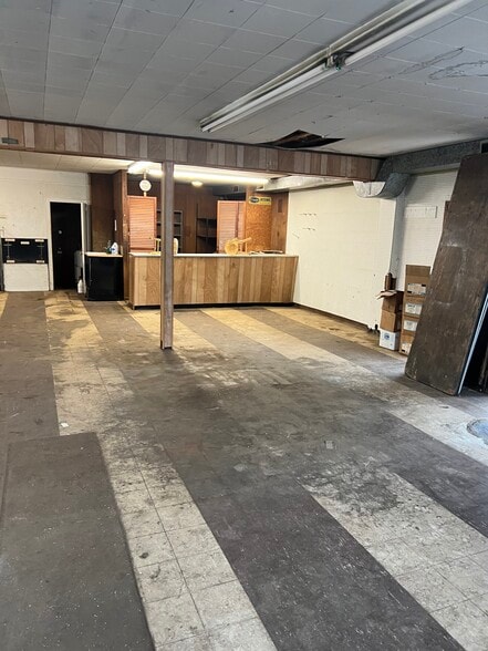 241 Danbury Rd, New Milford, CT for lease - Building Photo - Image 3 of 4