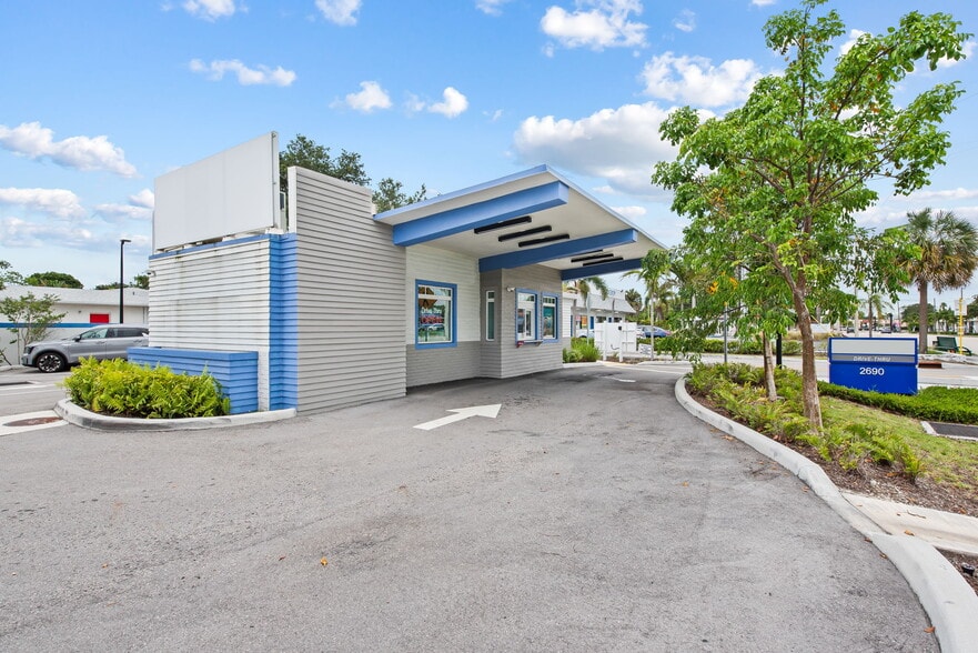 2690 N Andrews Ave, Wilton Manors, FL for sale - Building Photo - Image 3 of 19