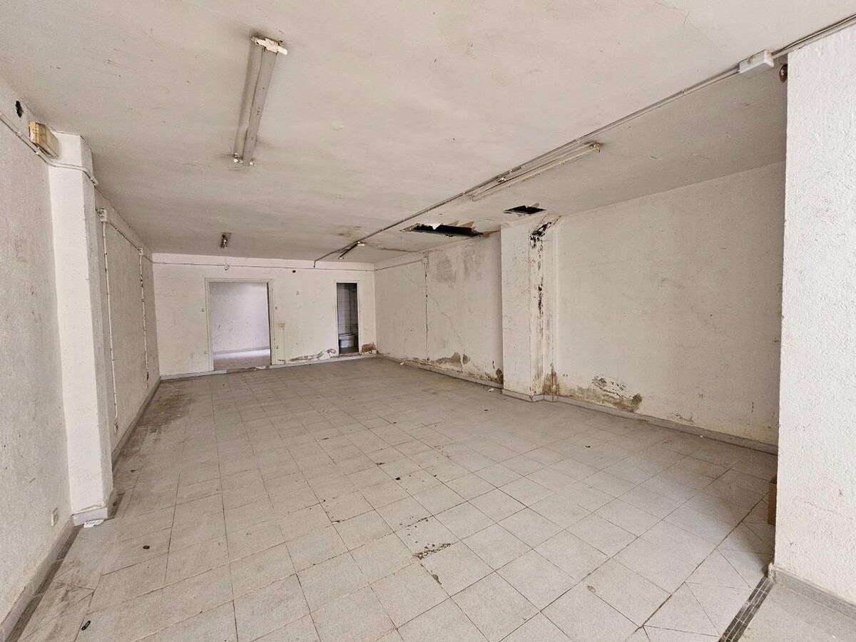 Blanes, GER 17300 -  -  - Photo intérieure - Image 1 of 3