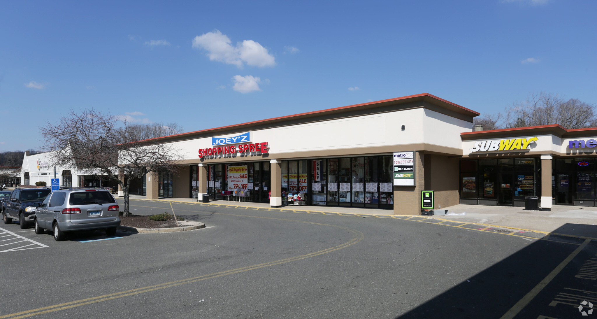 162-252 Chase Ave, Waterbury, CT for sale Primary Photo- Image 1 of 1