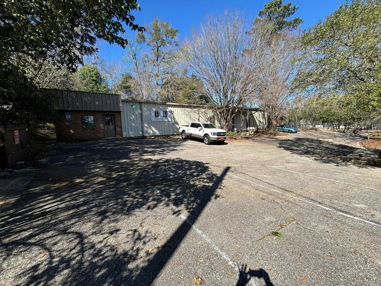 2818 S Monroe St, Tallahassee, FL à vendre - Photo du bâtiment - Image 2 de 9