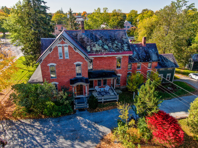 5224 Shelburne Rd, Shelburne, VT à vendre - Photo du bâtiment - Image 1 de 1