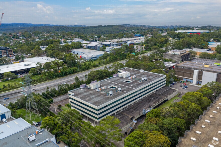 14 Aquatic Dr, FRENCHS FOREST à louer - Photo du bâtiment - Image 3 de 3