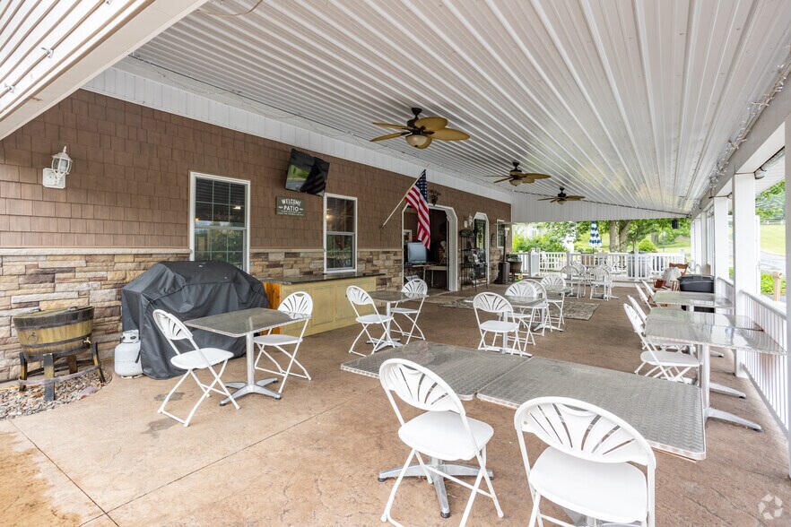 861 Bailey Rd, Curwensville, PA à vendre - Photo intérieure - Image 3 de 24